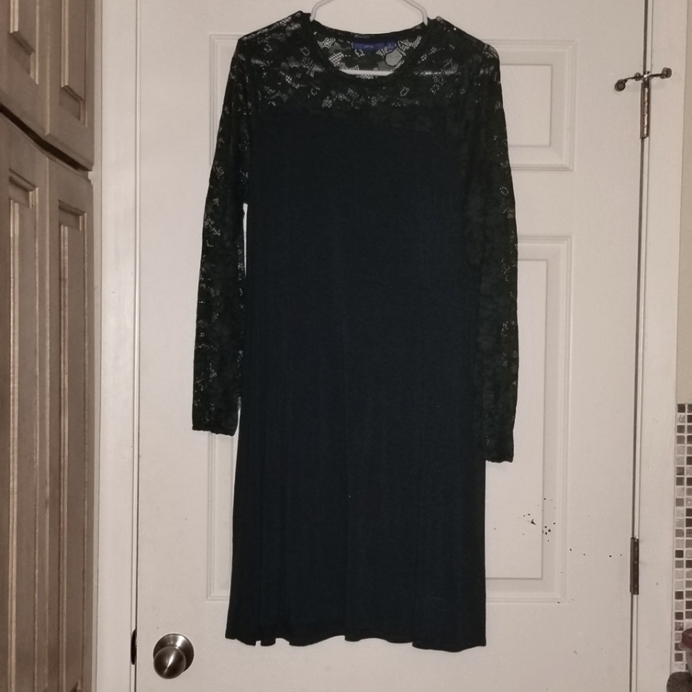Hunter Green dress long sleeve lace